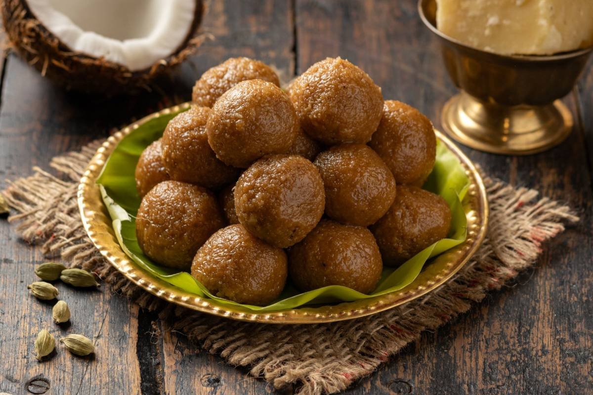 kobbari laddu